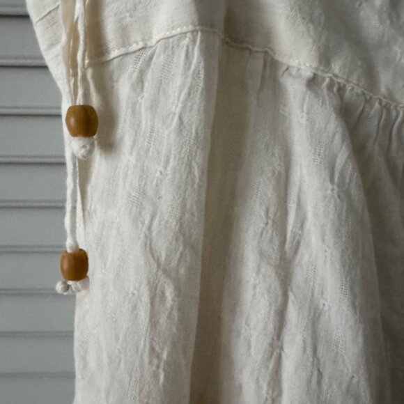 Abercrombie Cream Mini Dress Size S - Picture 2 of 3